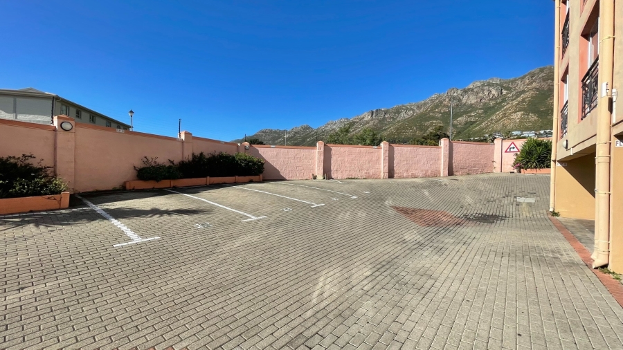 2 Bedroom Property for Sale in Anchorage Park Western Cape